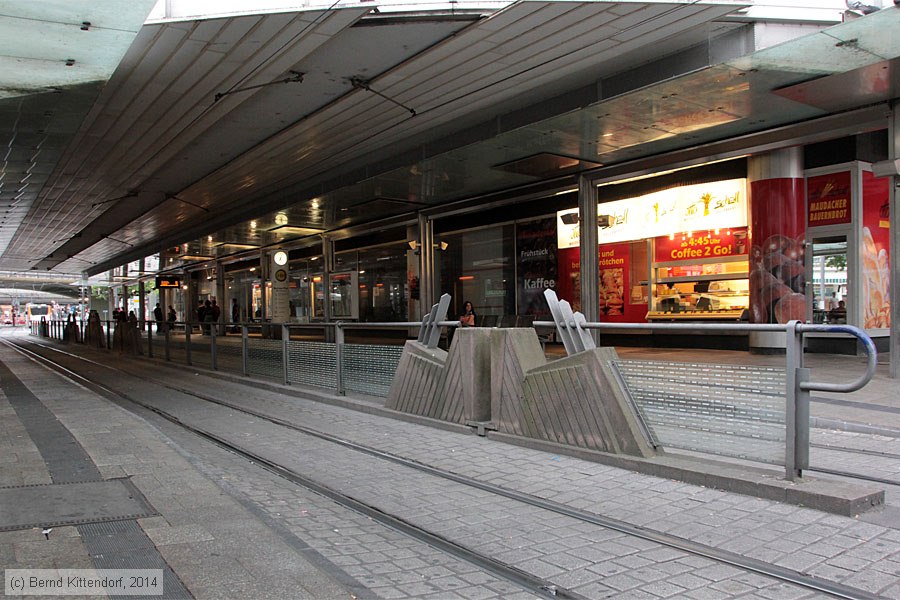 Straßenbahn Ludwigshafen - Anlagen
/ Bild: ludwigshafenanlagen_bk1407040055.jpg