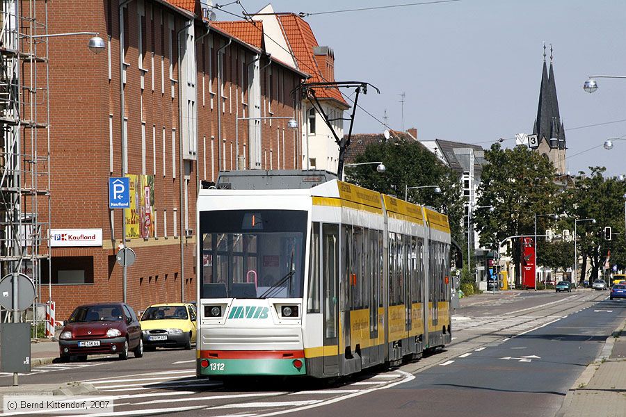 Straßenbahn Magdeburg - 1312
/ Bild: magdeburg1312_bk0708050121.jpg
