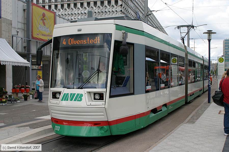 Straßenbahn Magdeburg - 1313
/ Bild: magdeburg1313_bk0708030095.jpg