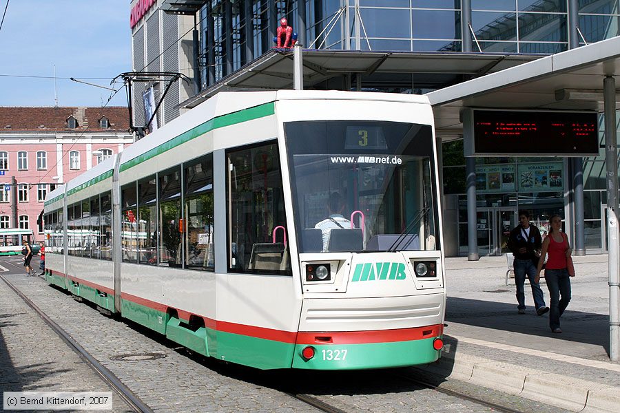 Straßenbahn Magdeburg - 1327
/ Bild: magdeburg1327_bk0708050173.jpg