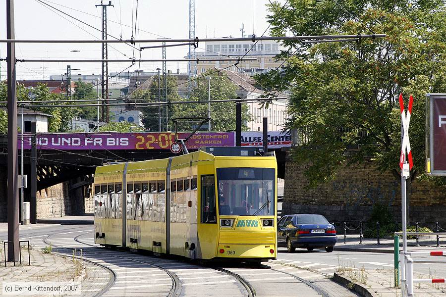 Straßenbahn Magdeburg - 1360
/ Bild: magdeburg1360_bk0708050096.jpg Straßenbahn Magdeburg - 1360
/ Bild: magdeburg1360_bk0708050096.jpg