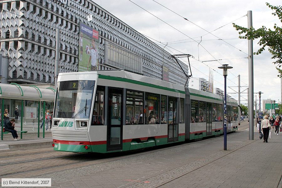 Straßenbahn Magdeburg - 1366
/ Bild: magdeburg1366_bk0708030165.jpg
