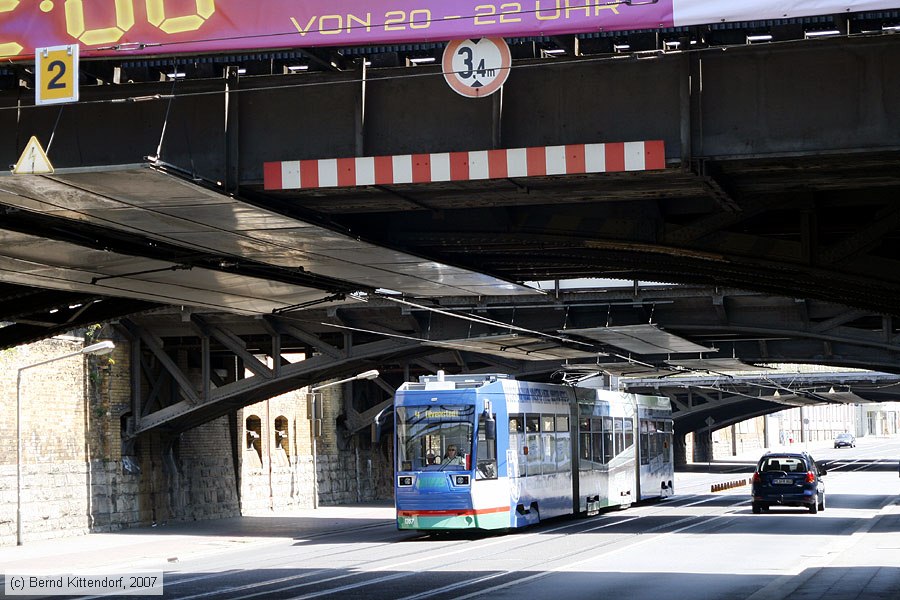 Straßenbahn Magdeburg - 1367
/ Bild: magdeburg1367_bk0708050100.jpg Straßenbahn Magdeburg - 1367
/ Bild: magdeburg1367_bk0708050100.jpg
