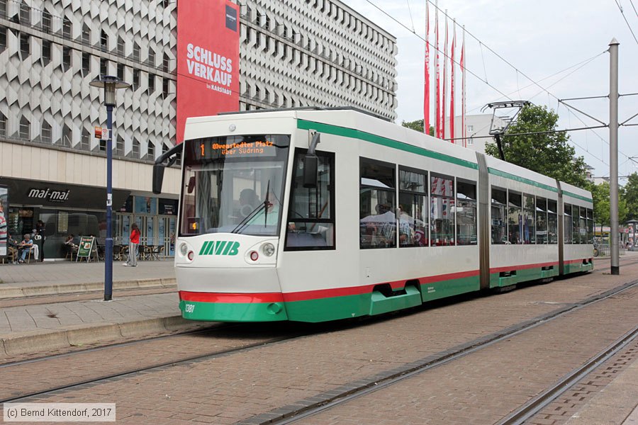 Straßenbahn Magdeburg - 1381
/ Bild: magdeburg1381_bk1707100032.jpg