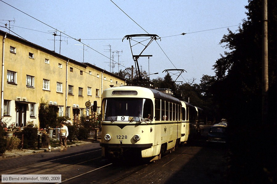 Straßenbahn Magdeburg - 1228
/ Bild: magdeburg1228_df121814.jpg