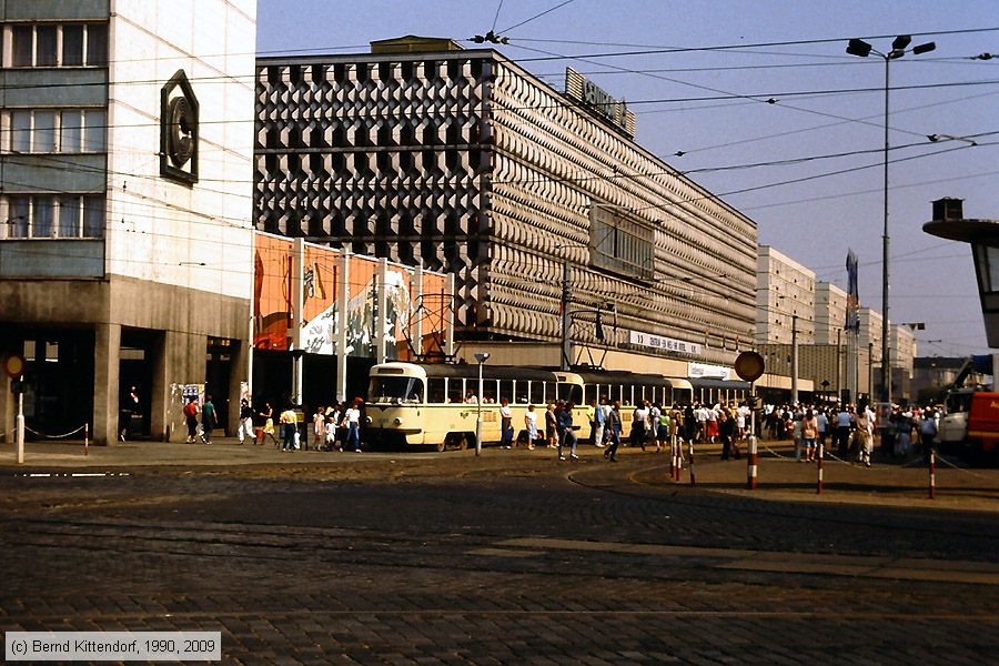 Straßenbahn Magdeburg - 1220
/ Bild: magdeburg1220_df121815.jpg