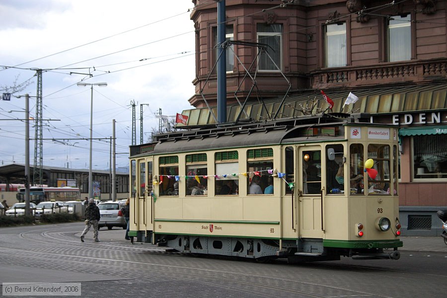 Straßenbahn Mainz - 93
/ Bild: mainz93_bk0603250105.jpg Straßenbahn Mainz - 93
/ Bild: mainz93_bk0603250105.jpg
