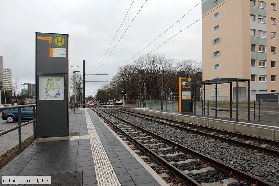 Straßenbahn Mainz - Anlagen
/ Bild: mainzanlagen_bk1701040047.jpg
