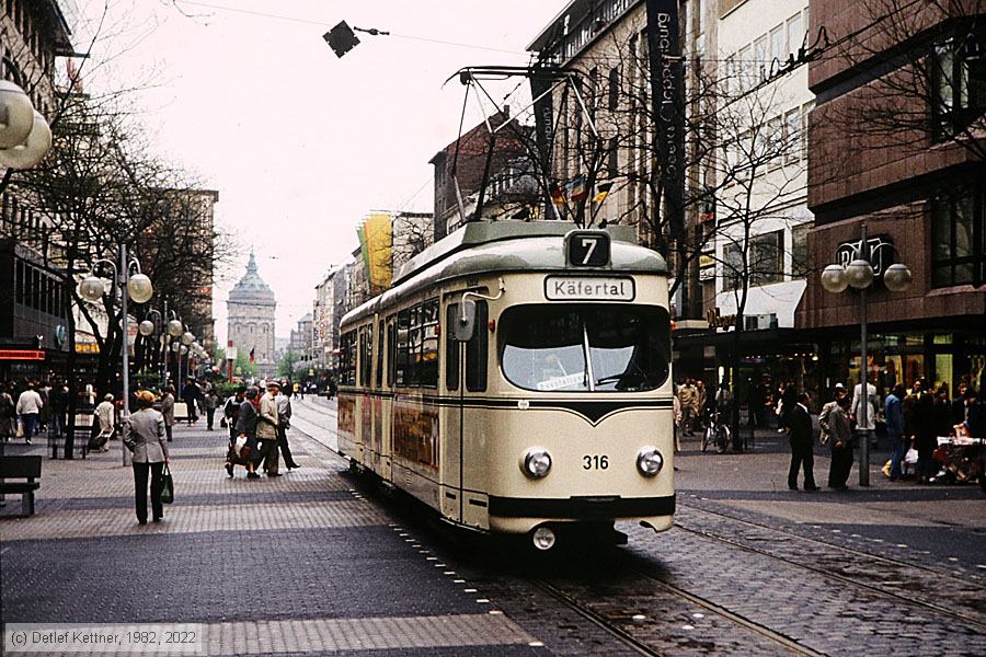 Straßenbahn Mannheim - 316
/ Bild: mvg316_dk025034.jpg