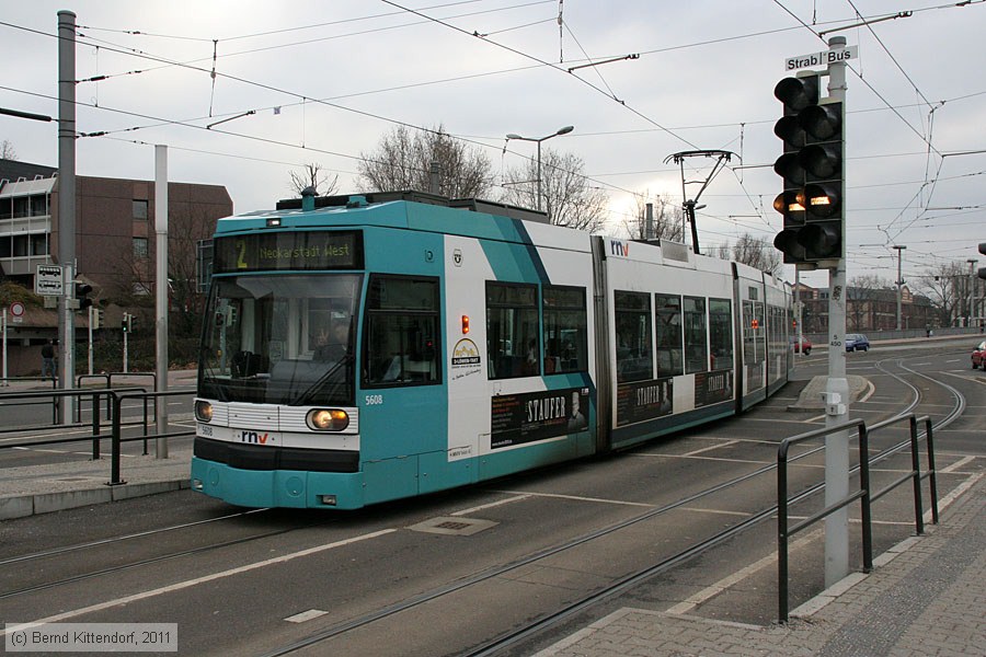 Straßenbahn Mannheim - 5608
/ Bild: rnv5608_bk1101280029.jpg