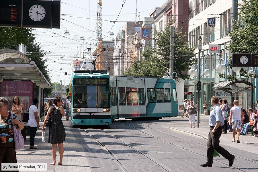 Straßenbahn Mannheim - 5613
/ Bild: rnv5613_bk1106280017.jpg