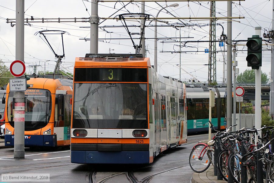 Straßenbahn Mannheim - 5625
/ Bild: rnv5625_bk1904260010.jpg Straßenbahn Mannheim - 5625
/ Bild: rnv5625_bk1904260010.jpg