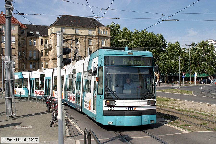 Straßenbahn Mannheim - 625
/ Bild: mvg625_bk0707140015.jpg