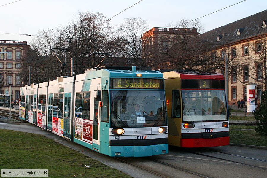 Straßenbahn Mannheim - 625
/ Bild: mvg625_bk0802030021.jpg