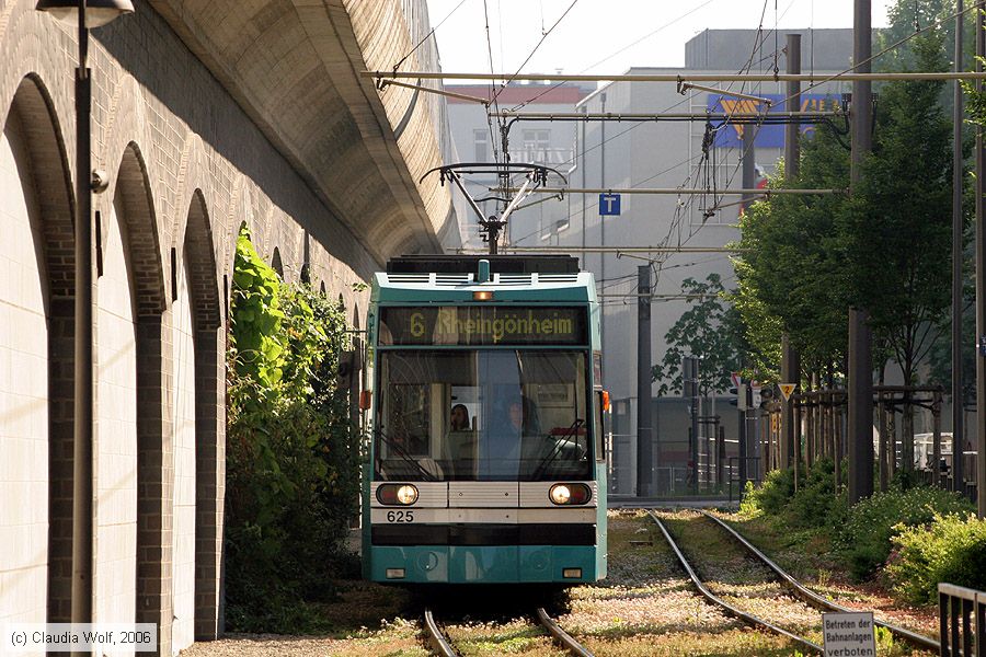 Straßenbahn Mannheim - 625
/ Bild: mvg625_cw0606070003.jpg