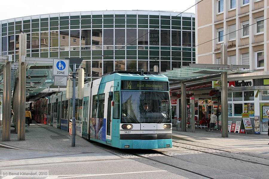 Straßenbahn Mannheim - 5627
/ Bild: rnv5627_bk1004210002.jpg