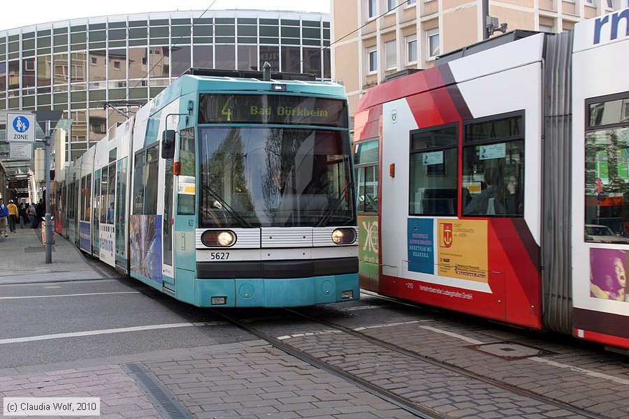 Straßenbahn Mannheim - 5627
/ Bild: rnv5627_cw1004210016.jpg