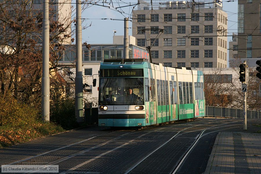 Straßenbahn Mannheim - 5627
/ Bild: rnv5627_cw1011270012.jpg