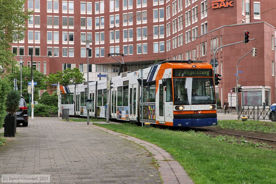 Straßenbahn Mannheim - 5643
/ Bild: rnv5643_bk2105120021.jpg Straßenbahn Mannheim - 5643
/ Bild: rnv5643_bk2105120021.jpg
