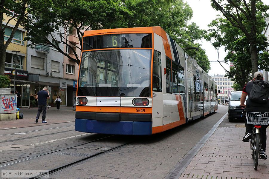 Straßenbahn Mannheim - 5649
/ Bild: rnv5649_bk2506020048.jpg Straßenbahn Mannheim - 5649
/ Bild: rnv5649_bk2506020048.jpg