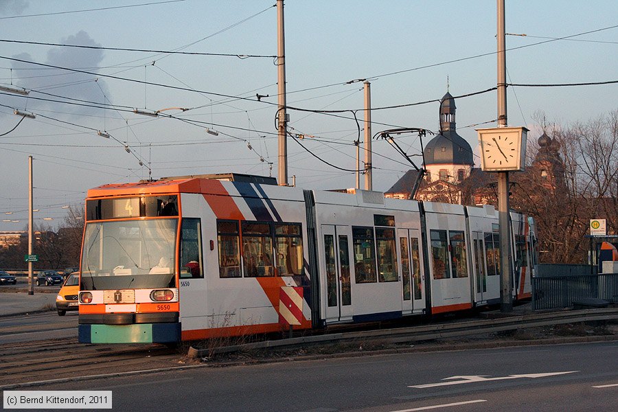 Straßenbahn Mannheim - 5650
/ Bild: rnv5650_bk1102080086.jpg