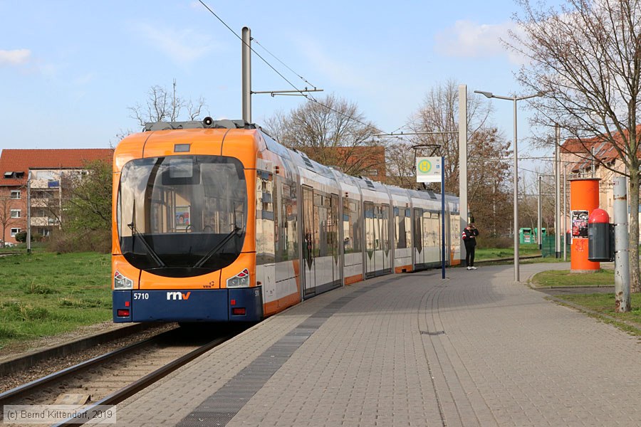 Straßenbahn Mannheim - 5710
/ Bild: rnv5710_bk1903270032.jpg