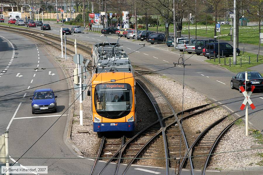Straßenbahn Mannheim - 761
/ Bild: mvg761_bk0704010136.jpg