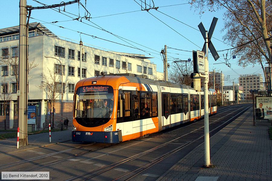 Straßenbahn Mannheim - 5762
/ Bild: rnv5762_bk1011270032.jpg