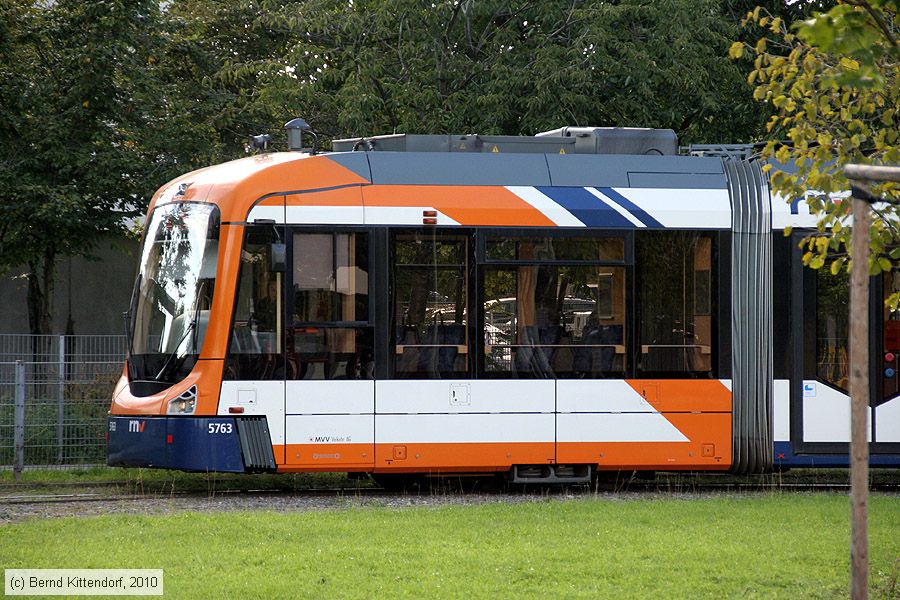 Straßenbahn Mannheim - 5763
/ Bild: rnv5763_bk1009130001.jpg