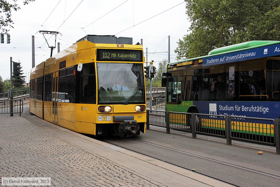 Straßenbahn Mülheim an der Ruhr - 201
/ Bild: muelheim201_bk1309010229.jpg
