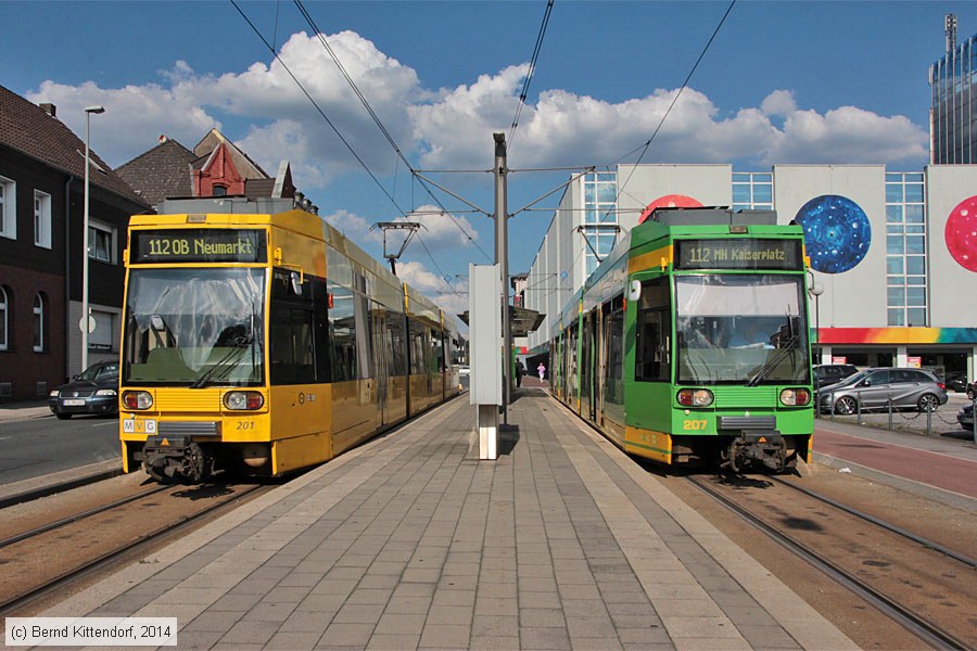Straßenbahn Mülheim an der Ruhr - 201
/ Bild: muelheim201_bk1405190063.jpg