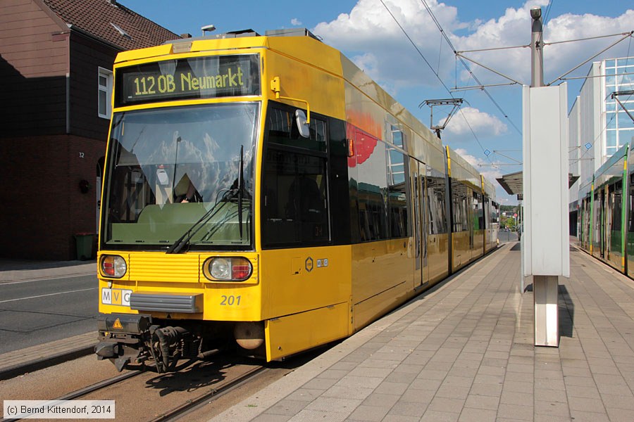 Straßenbahn Mülheim an der Ruhr - 201
/ Bild: muelheim201_bk1405190065.jpg