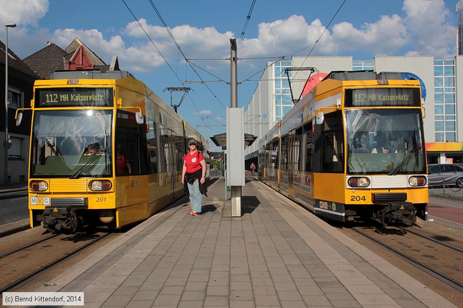 Straßenbahn Mülheim an der Ruhr - 204
/ Bild: muelheim204_bk1405190072.jpg Straßenbahn Mülheim an der Ruhr - 204
/ Bild: muelheim204_bk1405190072.jpg