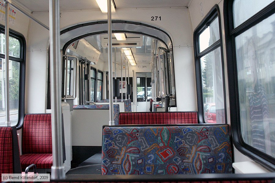 Straßenbahn Mülheim an der Ruhr - 271 - Innenansicht
/ Bild: muelheim271_bk0910220018.jpg