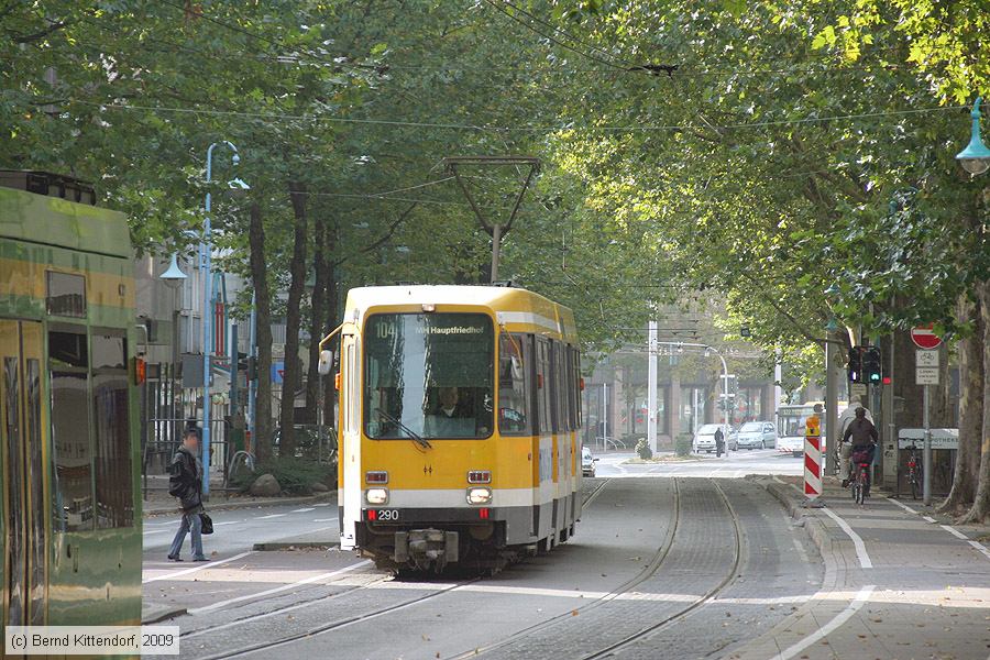 Straßenbahn Mülheim an der Ruhr - 290
/ Bild: muelheim290_bk0910230179.jpg