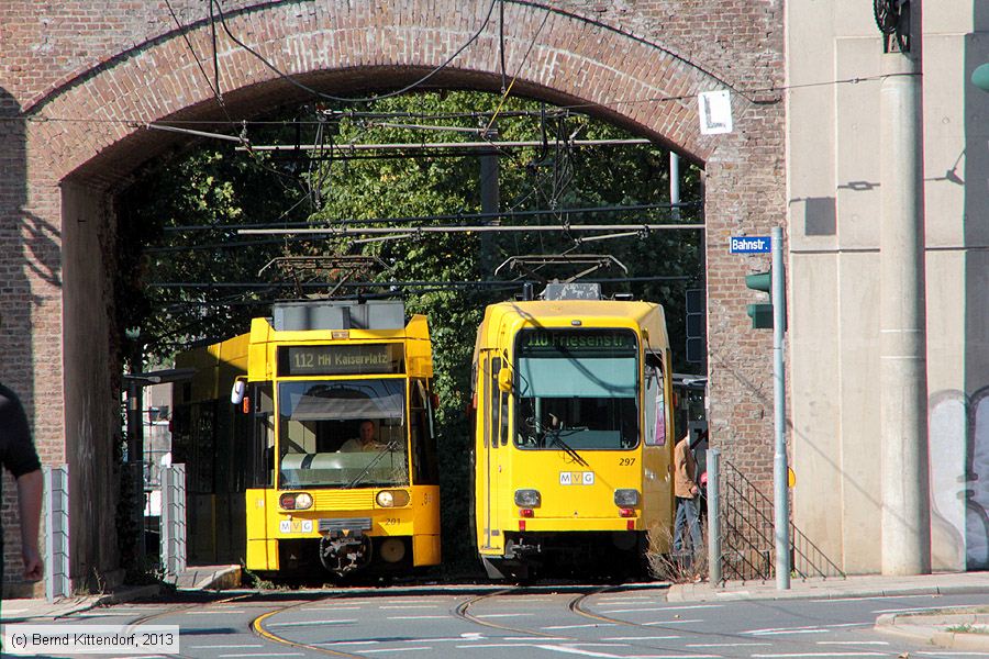 Straßenbahn Mülheim an der Ruhr - 297
/ Bild: muelheim297_bk1309050109.jpg