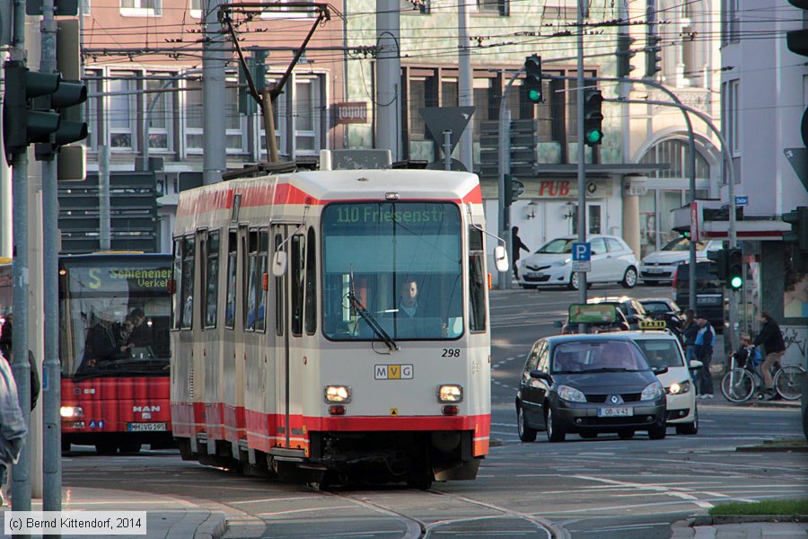 Straßenbahn Mülheim an der Ruhr - 298
/ Bild: muelheim298_bk1410280022.jpg Straßenbahn Mülheim an der Ruhr - 298
/ Bild: muelheim298_bk1410280022.jpg