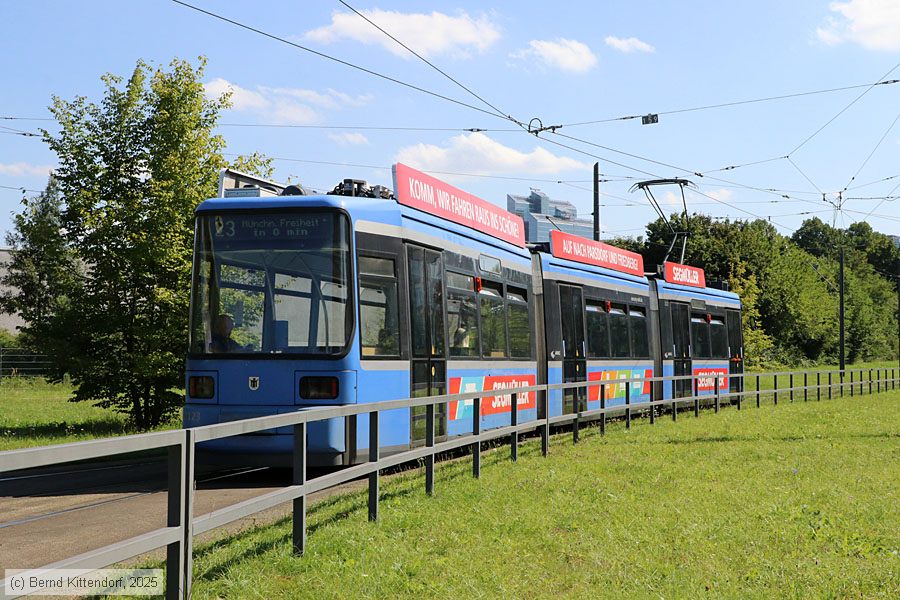 M&uuml;nchen - Stra&szlig;enbahn - 2123
/ Bild: muenchen2123_bk2508180121.jpg