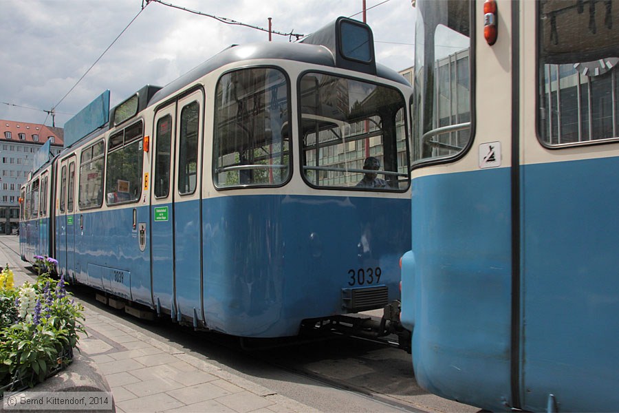 München - Straßenbahn - 3039
/ Bild: muenchen3039_bk1406170106.jpg München - Straßenbahn - 3039
/ Bild: muenchen3039_bk1406170106.jpg