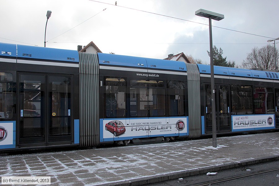 München - Straßenbahn - 2302
/ Bild: muenchen2302_bk1311260042.jpg München - Straßenbahn - 2302
/ Bild: muenchen2302_bk1311260042.jpg