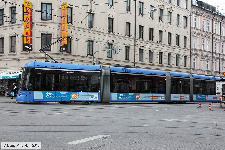 München - Straßenbahn - 2312
/ Bild: muenchen2312_bk1311280010.jpg München - Straßenbahn - 2312
/ Bild: muenchen2312_bk1311280010.jpg