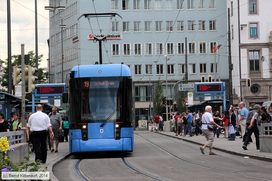 München - Straßenbahn - 2312
/ Bild: muenchen2312_bk1406170134.jpg München - Straßenbahn - 2312
/ Bild: muenchen2312_bk1406170134.jpg