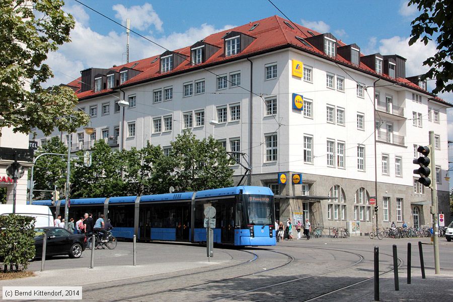 München - Straßenbahn - 2317
/ Bild: muenchen2317_bk1406160147.jpg München - Straßenbahn - 2317
/ Bild: muenchen2317_bk1406160147.jpg