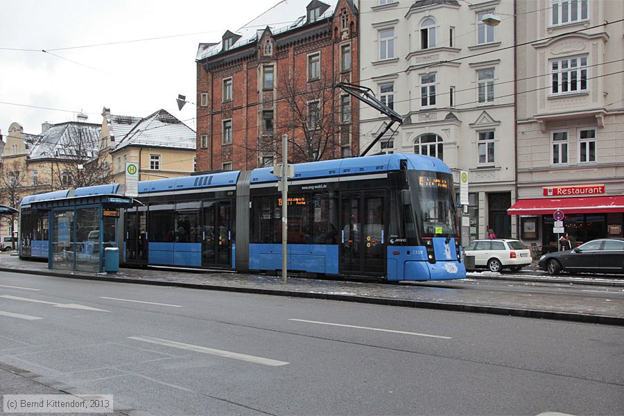 M&uuml;nchen - Stra&szlig;enbahn - 2319
/ Bild: muenchen2319_bk1311260068.jpg