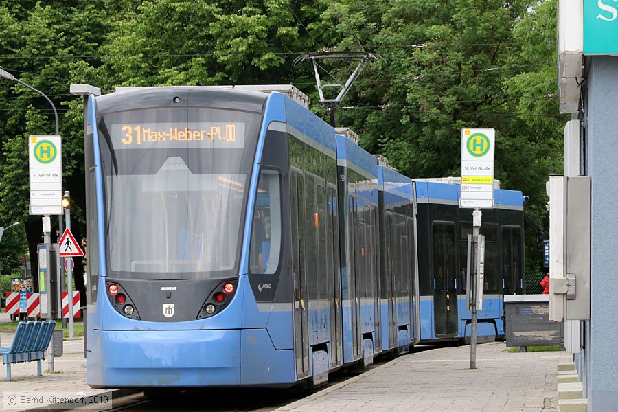 M&uuml;nchen - Stra&szlig;enbahn - 2504
/ Bild: muenchen2504_bk1906160190.jpg
