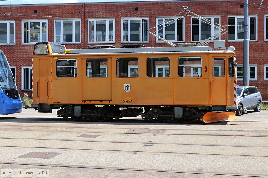 München - Straßenbahn - 2942
/ Bild: muenchen2942_bk1906190148.jpg München - Straßenbahn - 2942
/ Bild: muenchen2942_bk1906190148.jpg