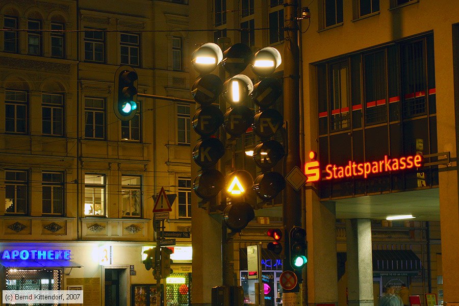 München - Straßenbahn - Anlagen
/ Bild: muenchenanlagen_bk0710250057.jpg München - Straßenbahn - Anlagen
/ Bild: muenchenanlagen_bk0710250057.jpg
