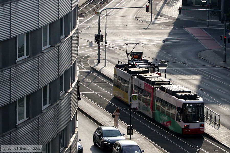 Straßenbahn Nürnberg - 1010
/ Bild: nuernberg1010_bk2506260001.jpg Straßenbahn Nürnberg - 1010
/ Bild: nuernberg1010_bk2506260001.jpg