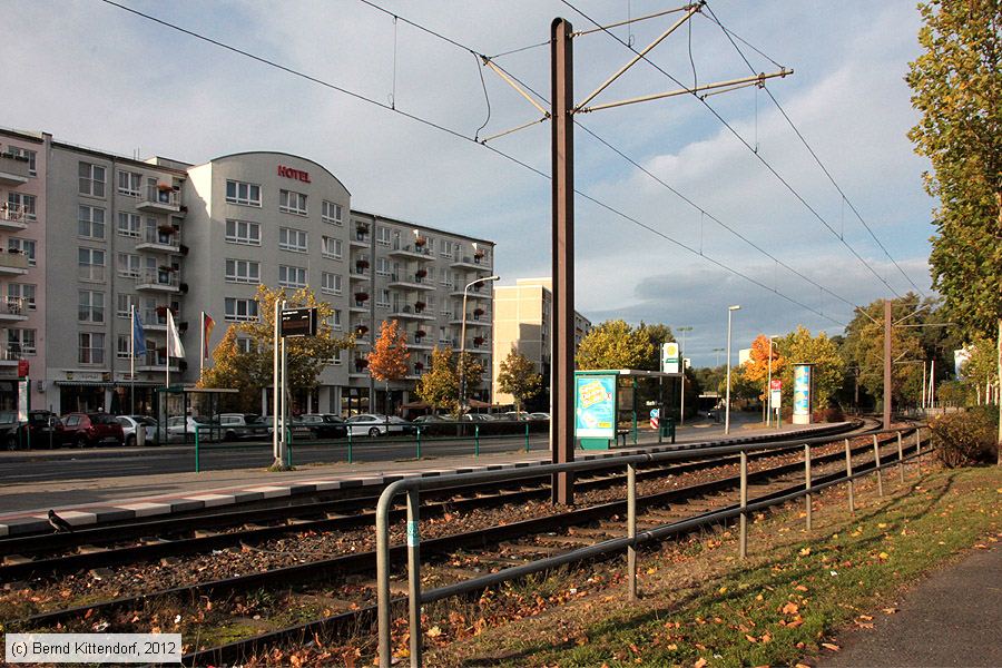 Straßenbahn Potsdam - Anlagen
/ Bild: potsdamanlagen_bk1210140023.jpg