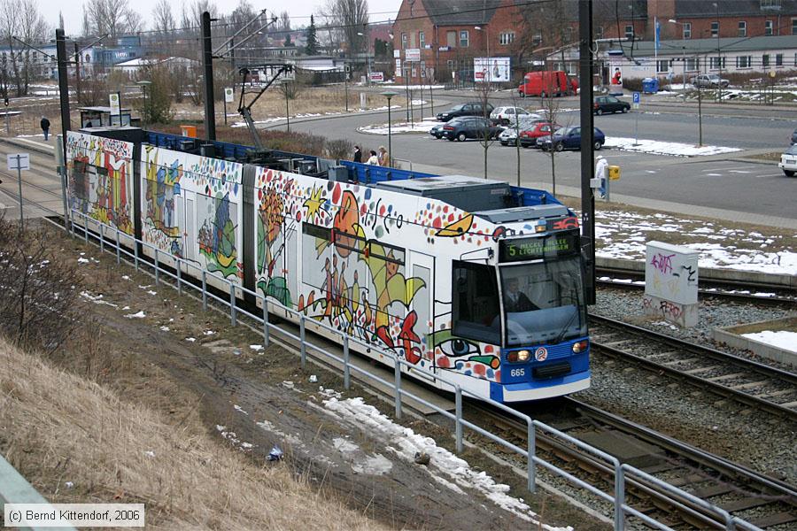 Straßenbahn Rostock - 665
/ Bild: rostock665_bk0603150179.jpg